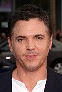 Nicholas Lea