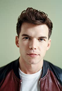 Luke Newton