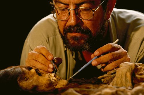Inca Mummies: Secrets of a Lost World
